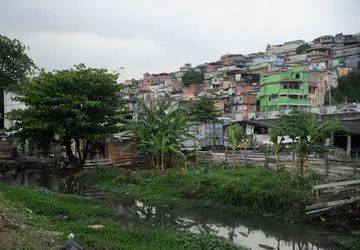 Complexo da Maré teve letalidade por covid duas vezes maior que o Rio