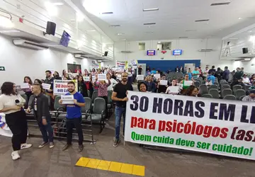 Sob a liderança do vereador e presidente do Sisem, Marcos Tabosa psicólogos conquistam 30 horas em lei