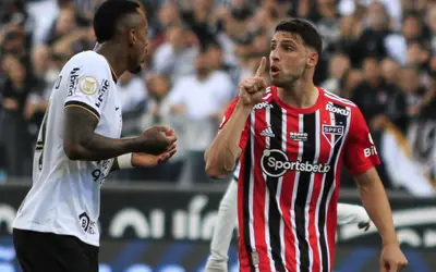 Corinthians marca no fim e busca empate contra o São Paulo
