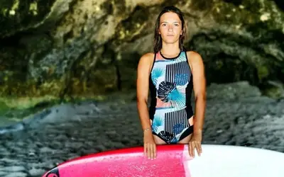 Surfista portuguesa denuncia assédio após receber fotos dela nua produzidas por inteligência artificial