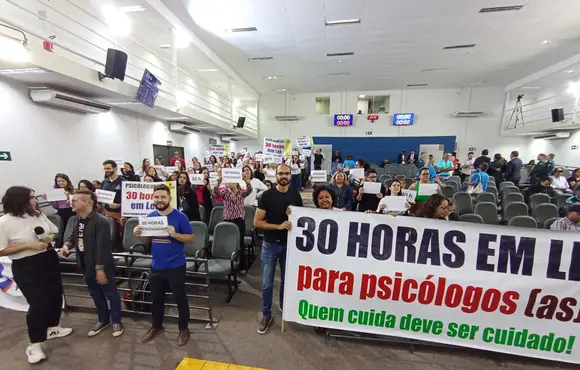 Sob a liderança do vereador e presidente do Sisem, Marcos Tabosa psicólogos conquistam 30 horas em lei
